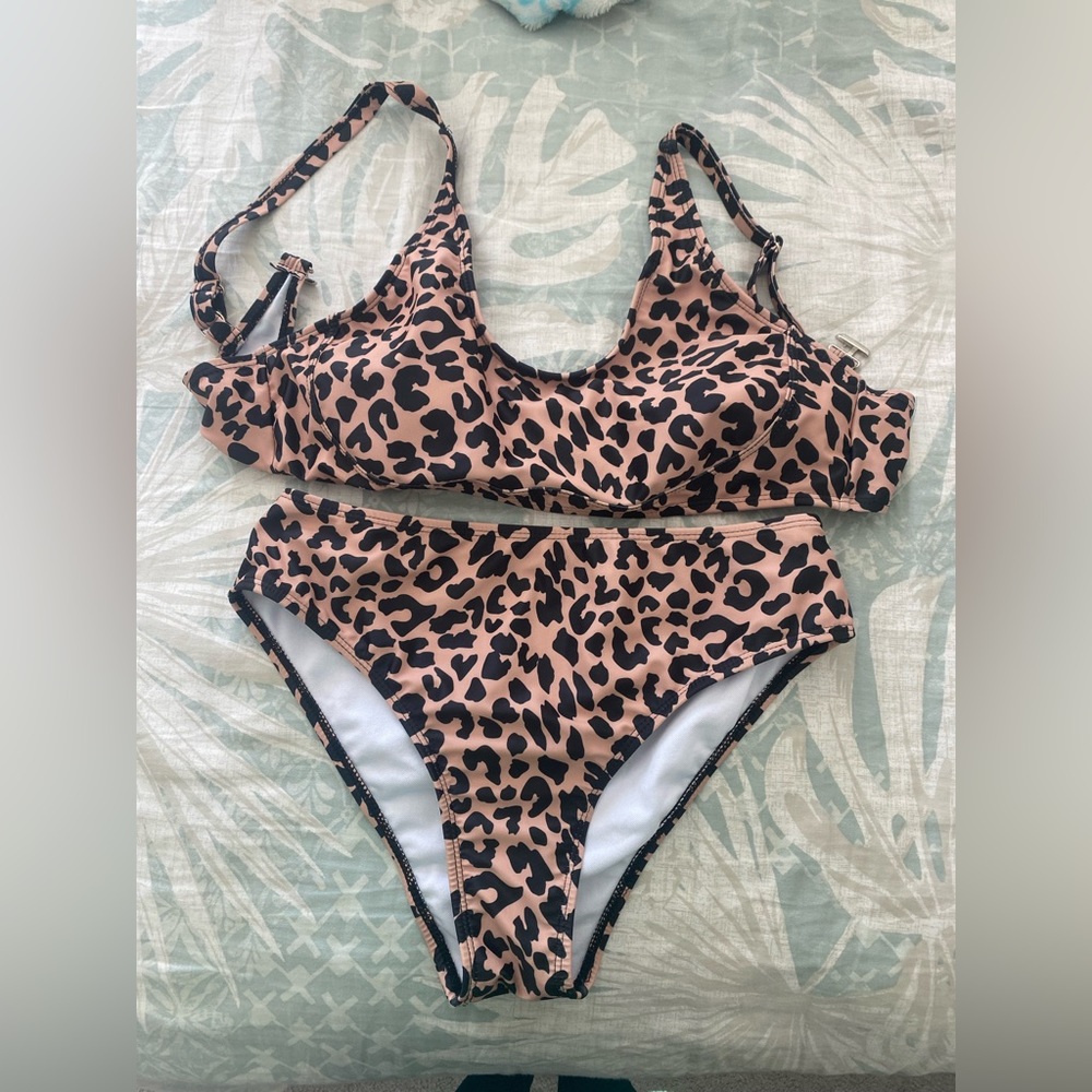 Bathing suit set